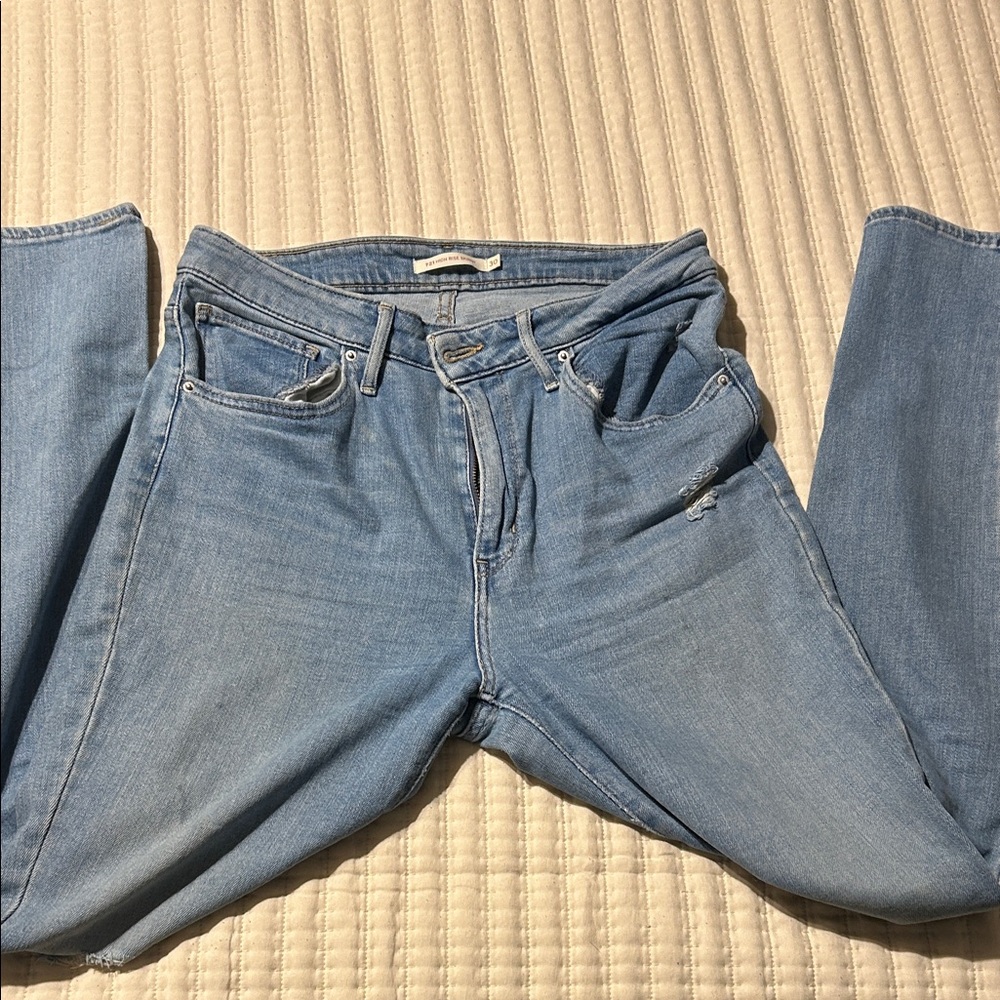 Levi's Light Blue Straight Leg Women's Jeans